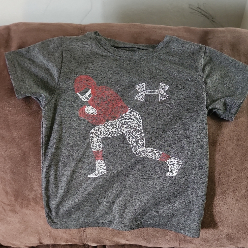 Under Armour Gray Short Sleeve Tee with Graphic Design